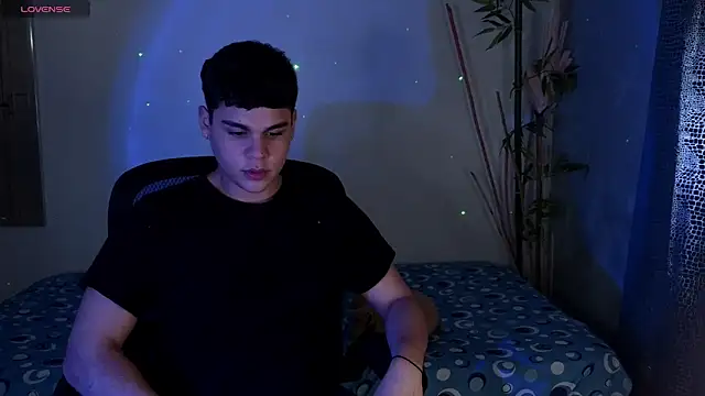 Snapshot of eithan_jonnes chatting on February 24, 2026, 9:57 pm eithan jonnes online show from February 24, 2026, 9:57 pm