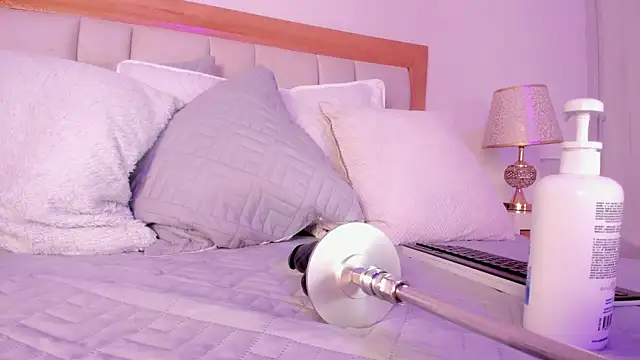 Snapshot of Bunny_Blush1 chatting on February 27, 2026, 7:36 pm Bunny Blush1 online show from February 27, 2026, 7:36 pm