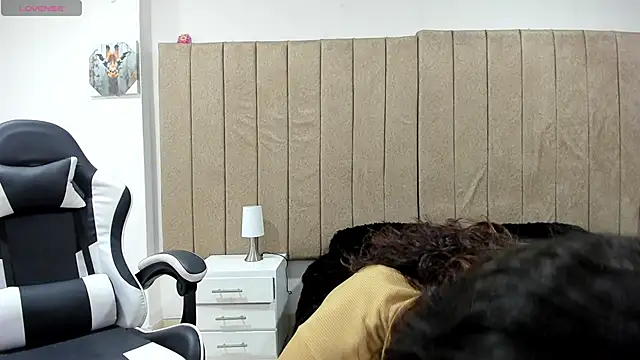 Snapshot of valery_slim18 chatting on February 26, 2026, 11:15 pm valery slim18 online show from February 26, 2026, 11:15 pm