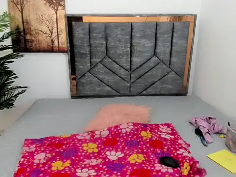 sexy girlts online show from March 20, 2026, 8:52 am