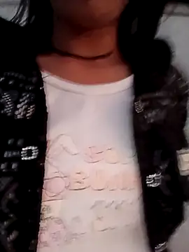 Nenshi sexy online show from April 10, 2026, 1:27 pm