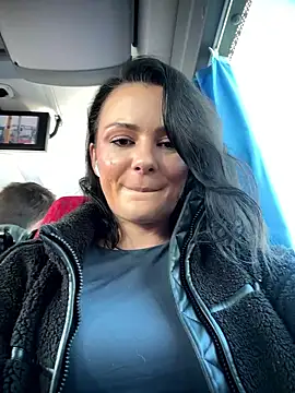 alwayshornyvivi online show from April 9, 2026, 6:30 am