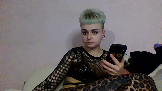 AlisaDear257 online show from April 3, 2026, 7:56 pm