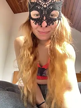 PetiteMimiSexy online show from April 13, 2026, 8:42 am