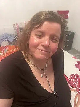 Laura-Loveyou online show from February 16, 2026, 3:08 pm