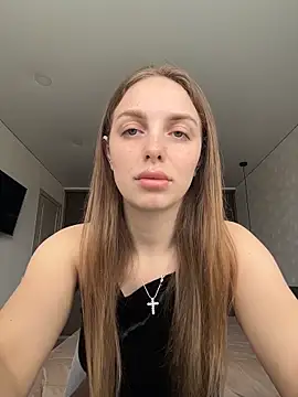  julia wonderful  online show from February 26, 2026, 9:52 am