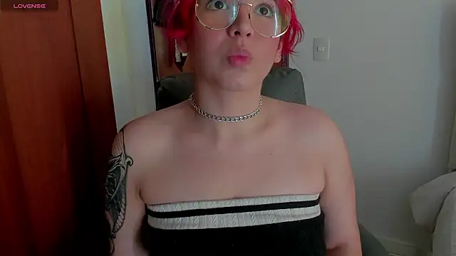 Snapshot of GoonetteMessy chatting on February 22, 2026, 7:56 pm GoonetteMessy online show from February 22, 2026, 7:56 pm