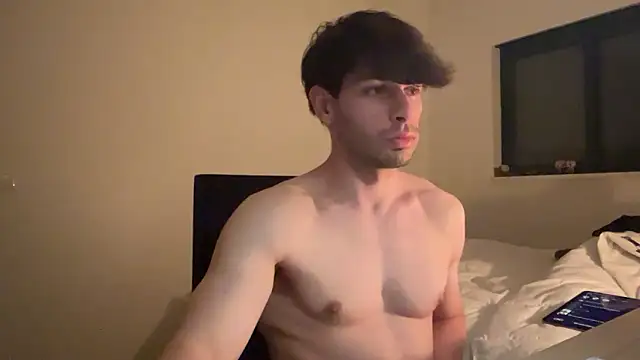 Leo Justin25 online show from February 12, 2026, 1:11 am