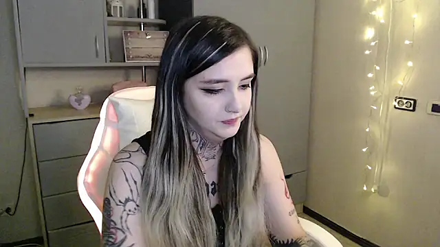 Rin Tozier online show from March 20, 2026, 1:10 am