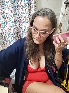 Nanybeach online show from February 19, 2026, 10:39 pm