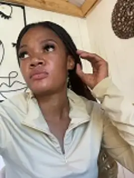 Snapshot of SexyScarlet22 chatting on February 19, 2026, 8:43 am SexyScarlet22 online show from February 19, 2026, 8:43 am