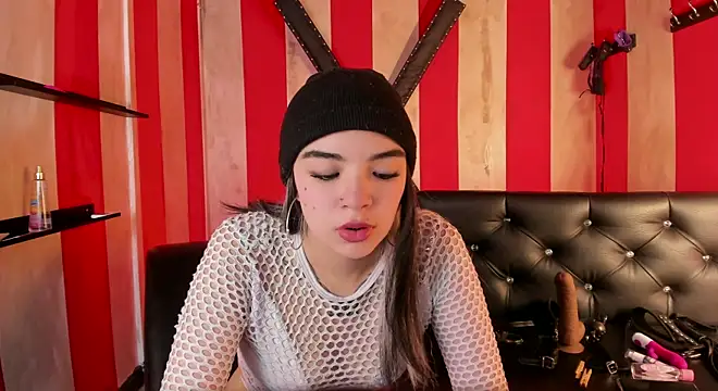 Meivis     online show from March 10, 2026, 7:19 pm