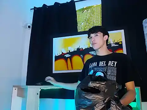 jullian ricci online show from March 23, 2026, 8:02 pm