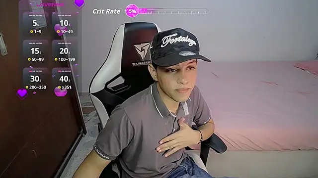 Snapshot of Top_and_bottom chatting on February 27, 2026, 8:09 pm Top and bottom online show from February 27, 2026, 8:09 pm