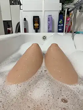 Ninimaus online show from March 25, 2026, 8:37 pm