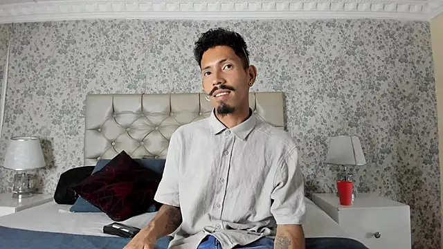 NoaahTylor online show from March 27, 2026, 7:24 pm