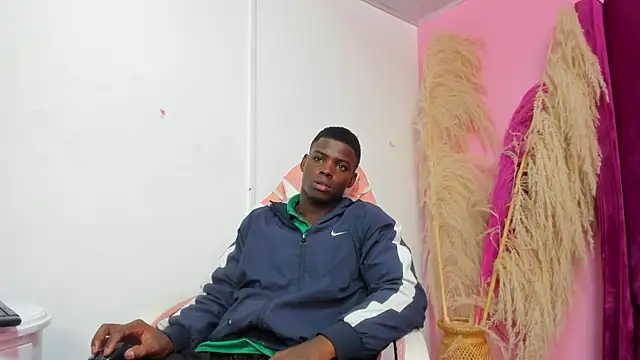 pipeking020 online show from April 1, 2026, 4:13 am