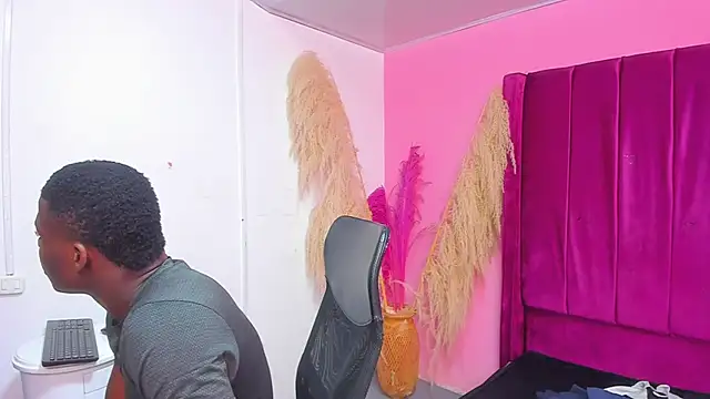 pipeking020 online show from April 3, 2026, 1:58 am