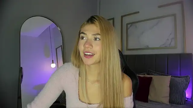 Chris Velvett online show from April 14, 2026, 8:59 pm