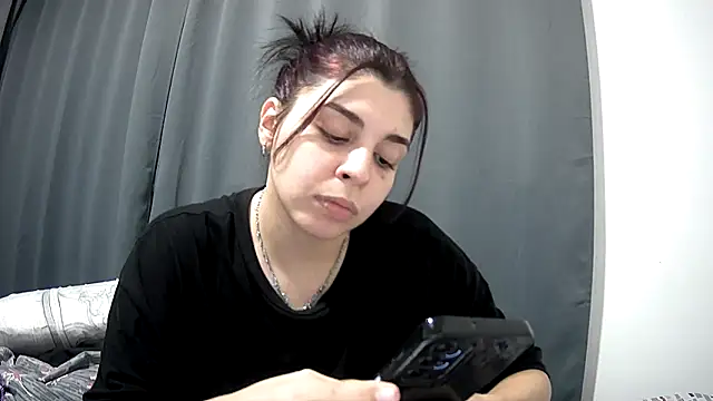 violetazein7 online show from May 16, 2026, 12:18 am