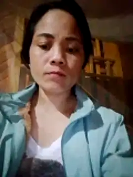 Snapshot of molly-xx chatting on February 27, 2026, 11:32 am molly-xx online show from February 27, 2026, 11:32 am