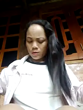 molly-xx online show from July 2, 2026, 8:31 am