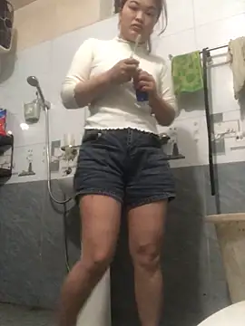 Snapshot of newbaby1 chatting on February 13, 2026, 10:50 pm newbaby1 online show from February 13, 2026, 10:50 pm