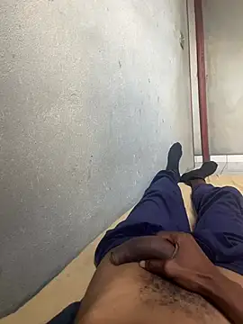 longuebitenoire971 online show from February 25, 2026, 3:43 pm