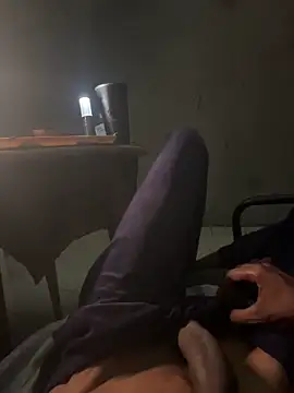 longuebitenoire971 online show from March 7, 2026, 1:35 am