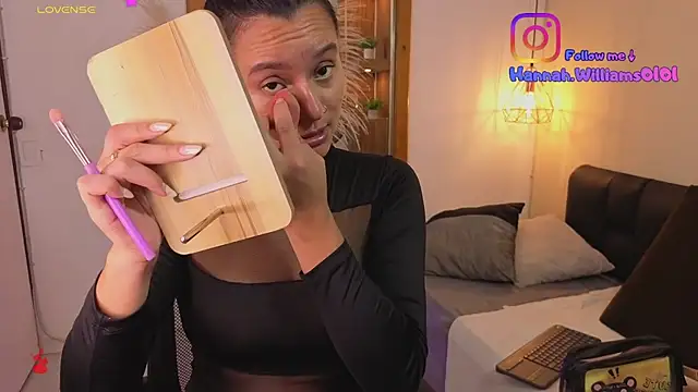 Hanna Williams   online show from February 27, 2026, 3:06 am