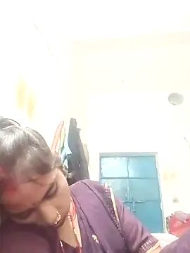 Snapshot of Anjli_hote chatting on February 13, 2026, 6:48 pm Anjli hote online show from February 13, 2026, 6:48 pm