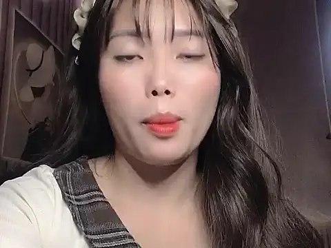 Girl-crazy1 online show from February 26, 2026, 8:46 am