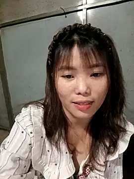 Snapshot of Girl-crazy1 chatting on March 7, 2026, 2:03 pm Girl-crazy1 online show from March 7, 2026, 2:03 pm