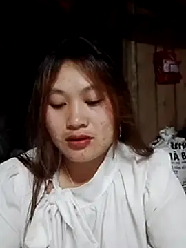 Snapshot of bany-lee chatting on April 22, 2026, 1:34 pm bany-lee online show from April 22, 2026, 1:34 pm