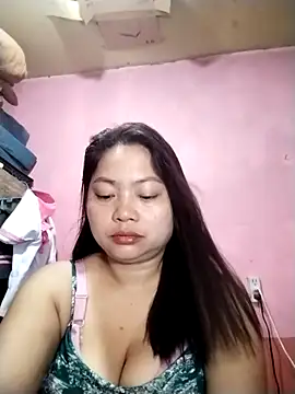 sweety pie18 online show from April 16, 2026, 10:23 pm