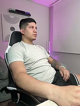  robertobaggioo online show from March 28, 2026, 12:27 pm