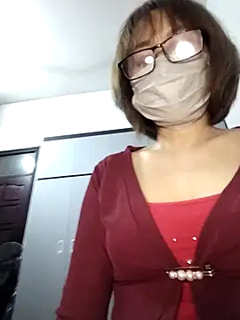 Snapshot of NIANSED chatting on February 17, 2026, 4:09 am NIANSED online show from February 17, 2026, 4:09 am