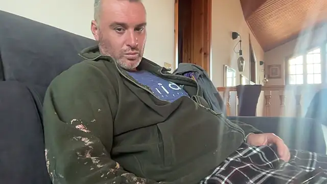 Snapshot of marcovik1 chatting on February 18, 2026, 2:24 pm marcovik1 online show from February 18, 2026, 2:24 pm