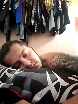 Snapshot of lenin9 chatting on February 16, 2026, 1:18 pm lenin9 online show from February 16, 2026, 1:18 pm