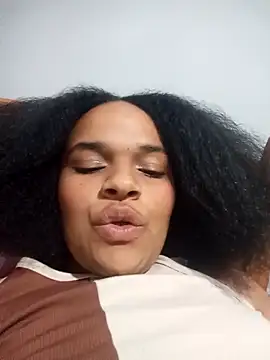 Snapshot of sexygirlatin chatting on February 25, 2026, 7:18 am sexygirlatin online show from February 25, 2026, 7:18 am