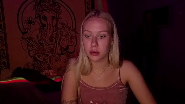 pureeangel online show from February 26, 2026, 9:25 pm