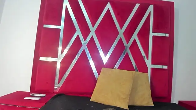 Mia scandark online show from March 16, 2026, 10:36 pm