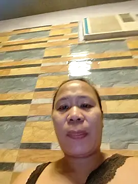 squirtshantal online show from February 7, 2026, 11:25 am