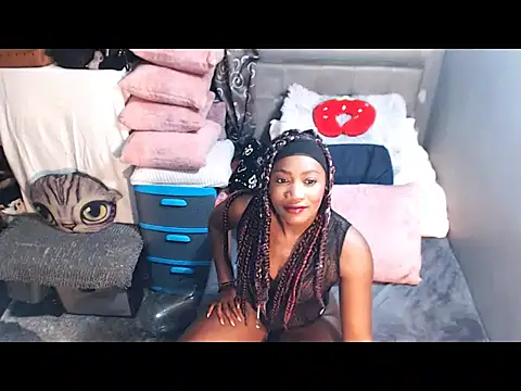 alanalaurent15 online show from February 19, 2026, 9:05 am