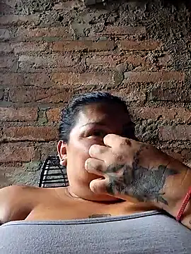 Juli Powl online show from March 19, 2026, 3:49 pm