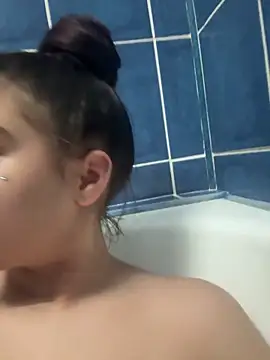 Vivike234 online show from February 16, 2026, 10:28 pm