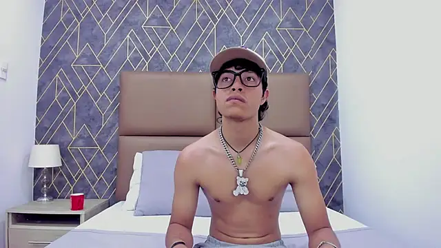 Escanor Hot online show from February 25, 2026, 7:45 pm