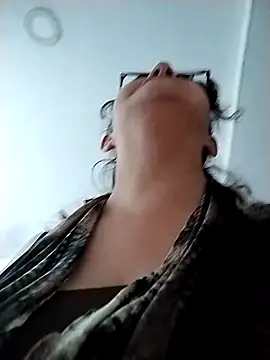 Snapshot of _Saraqueen chatting on February 28, 2026, 4:52 pm Saraqueen online show from February 28, 2026, 4:52 pm