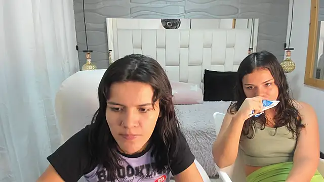 Veyra sereny online show from March 1, 2026, 8:44 pm