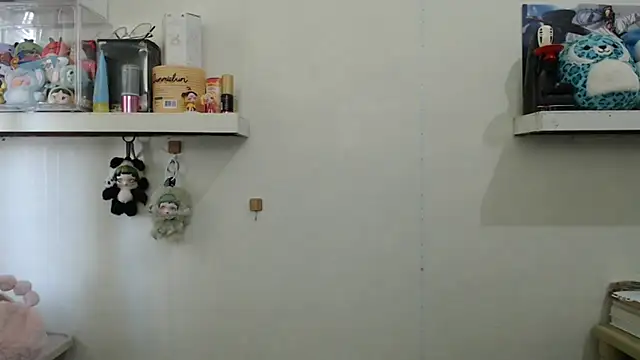 Snapshot of GloryKulikowski chatting on February 17, 2026, 6:43 am GloryKulikowski online show from February 17, 2026, 6:43 am